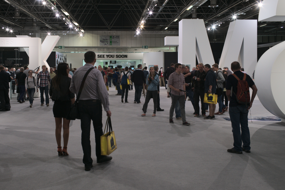 Der Leica Stand. Fotografiert mit Leica M und Summicron-M 35 mm @ 5.6.