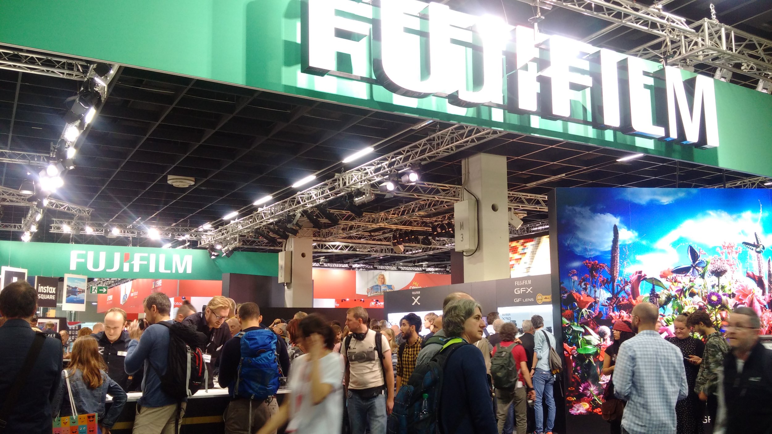 Richtig viel los am Fuji-Stand.